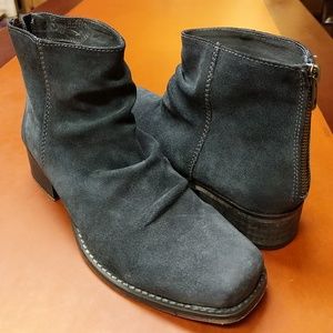 Seychelles Weekenders Suede Challenge II Booties